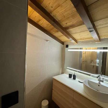 Appartement Duplex Vue Incroyable, 3 Chambres, 3 Salles De Bain *